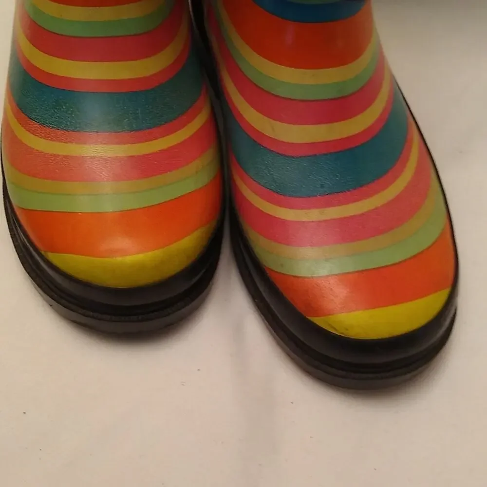 Girl's Striped Rubber Rain Boots Size 13/1 Toddler